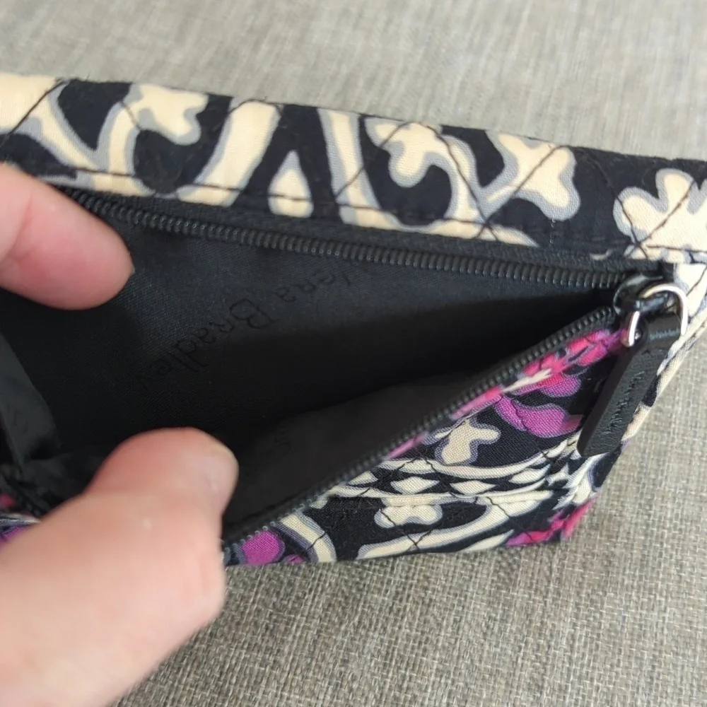 Vera Bradley Scroll Medallion Trifold Quilted Black Pink Euro Wallet Floral - Picture 5 of 9